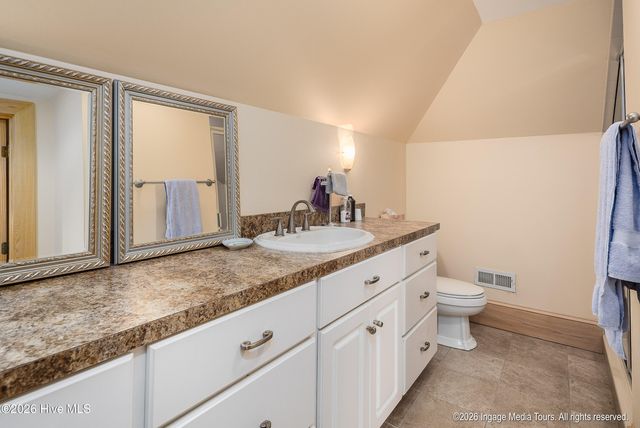 423 Handy'S Point Lane, Bath, NC 27808
