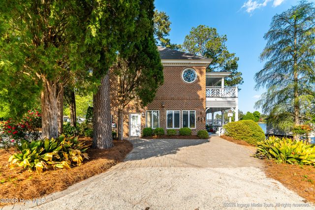 423 Handy'S Point Lane, Bath, NC 27808