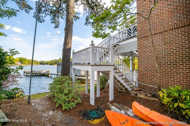 423 Handy'S Point Lane, Bath, NC 27808