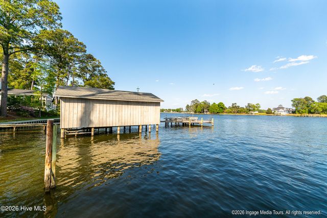 423 Handy'S Point Lane, Bath, NC 27808