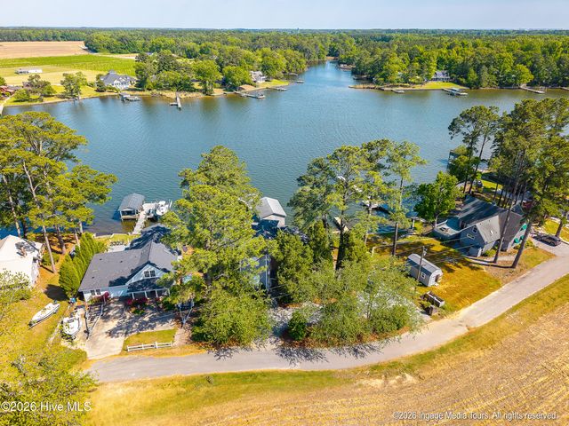 423 Handy'S Point Lane, Bath, NC 27808