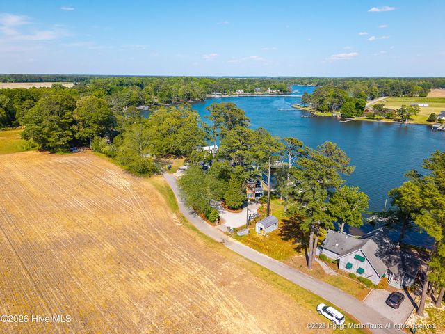 423 Handy'S Point Lane, Bath, NC 27808
