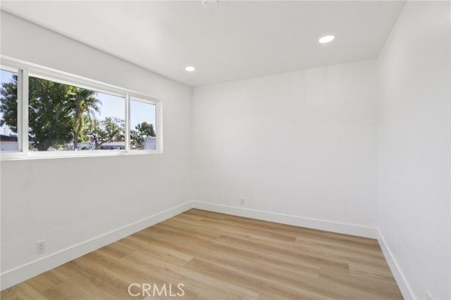 10007 Debra, North Hills (los Angeles), CA 91343