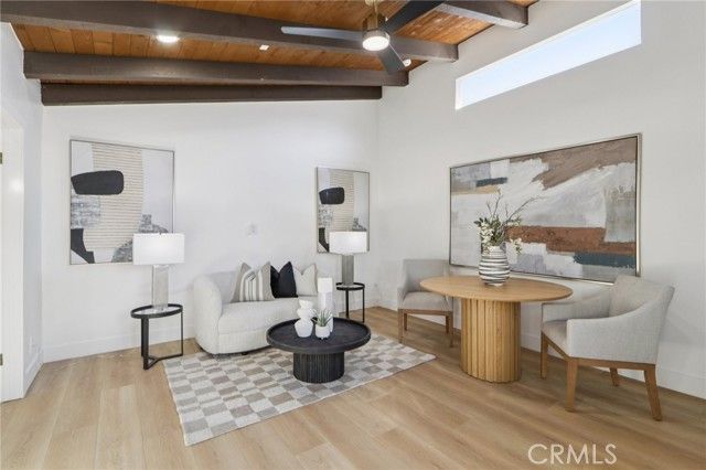 10007 Debra, North Hills (los Angeles), CA 91343