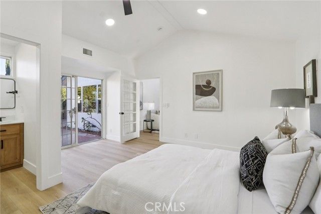 10007 Debra, North Hills (los Angeles), CA 91343