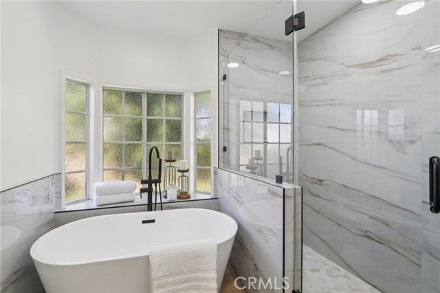 10007 Debra, North Hills (los Angeles), CA 91343