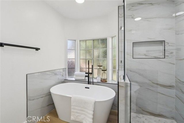 10007 Debra, North Hills (los Angeles), CA 91343