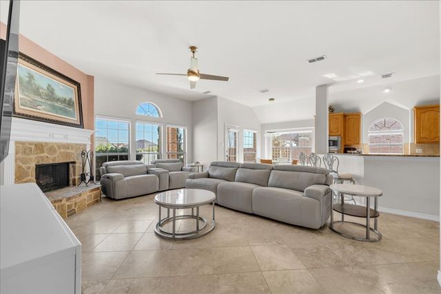 6940 Bent Spur Drive, Fort Worth, TX 76179