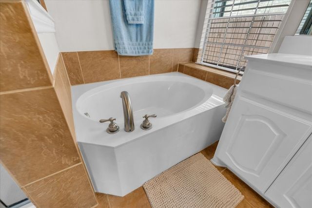 6940 Bent Spur Drive, Fort Worth, TX 76179