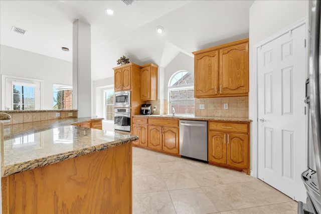 6940 Bent Spur Drive, Fort Worth, TX 76179