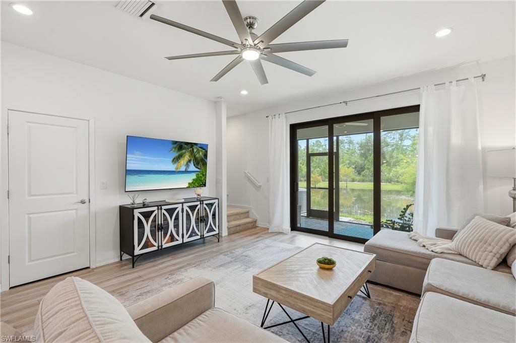 13081 Pembroke DR, NAPLES, FL 34105 — photo 3