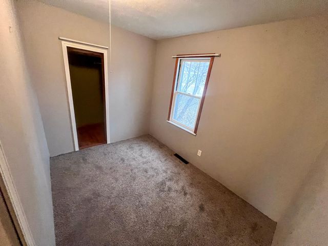 1016 Ella Avenue NW, Willmar, MN 56201