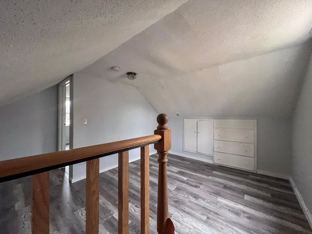 1016 Ella Avenue NW, Willmar, MN 56201