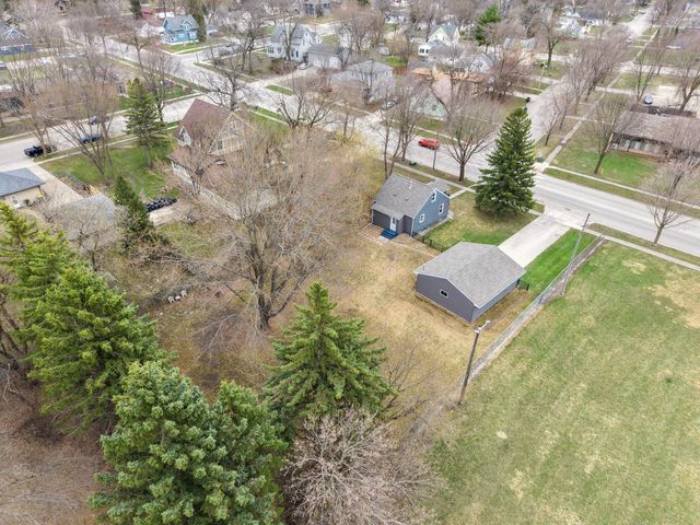 1016 Ella Avenue NW, Willmar, MN 56201