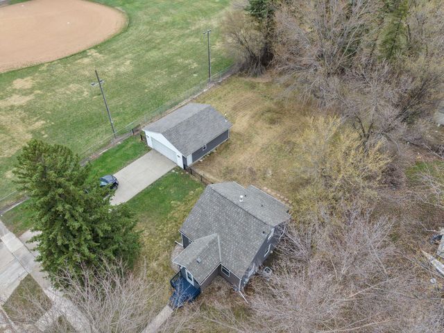 1016 Ella Avenue NW, Willmar, MN 56201