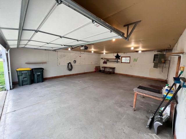 1016 Ella Avenue NW, Willmar, MN 56201