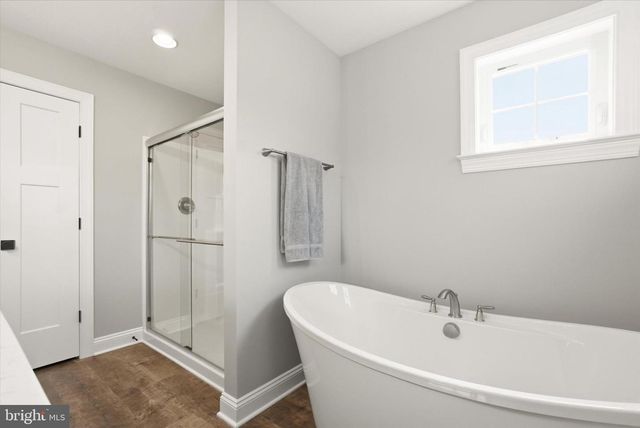 3241 FOXCROFT WAY, York, PA 17406