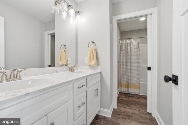 3241 FOXCROFT WAY, York, PA 17406