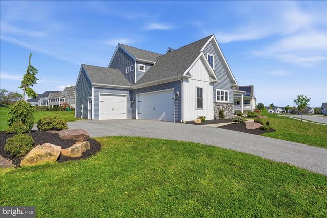 3241 FOXCROFT WAY, York, PA 17406