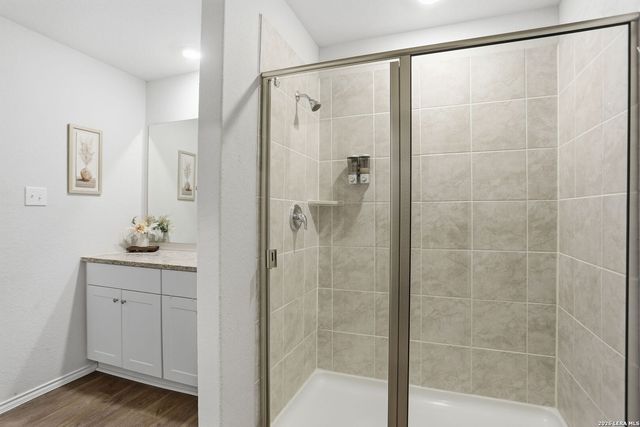 481 Middle Green, Floresville, TX 78114