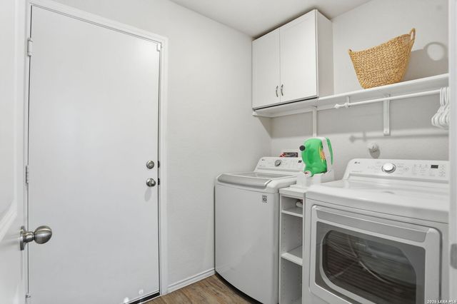 481 Middle Green, Floresville, TX 78114