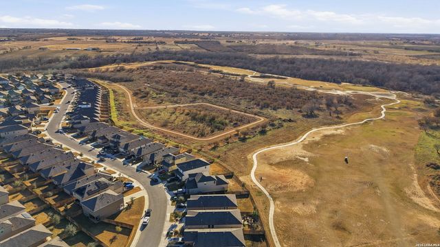 481 Middle Green, Floresville, TX 78114