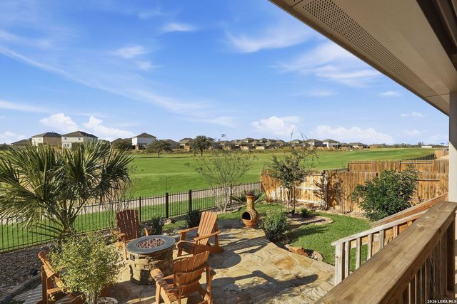 481 Middle Green, Floresville, TX 78114