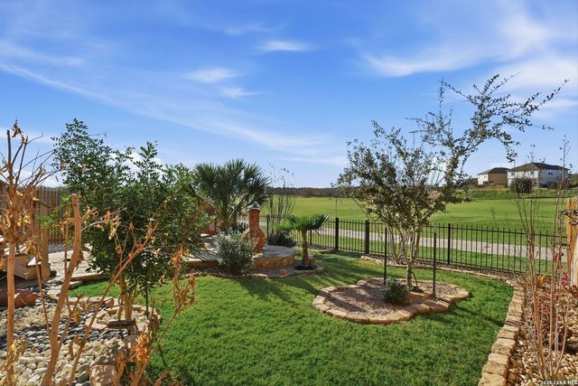 481 Middle Green, Floresville, TX 78114