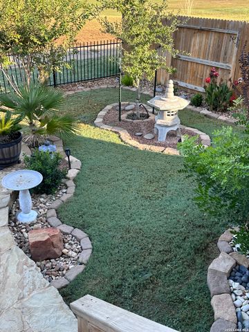 481 Middle Green, Floresville, TX 78114