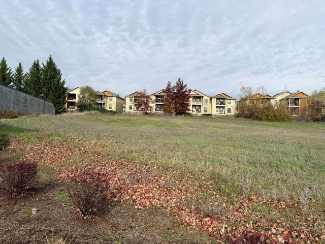 3583 Arrowhead Drive, Medford, OR 97504