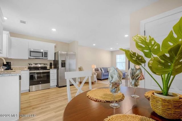 122 Coral Breeze, Biloxi, MS 39531