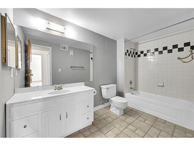 420 Zang St 3-108, Lakewood, CO 80228