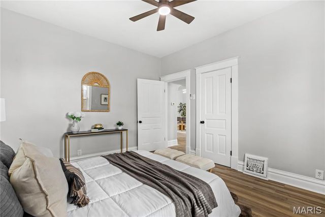 3653 Upton St Street, St Louis, MO 63116
