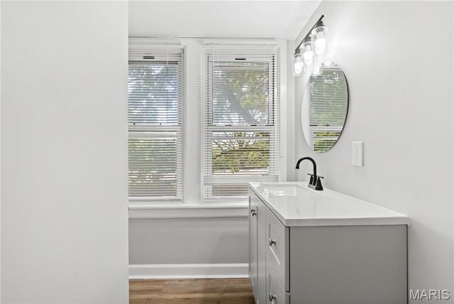 3653 Upton St Street, St Louis, MO 63116