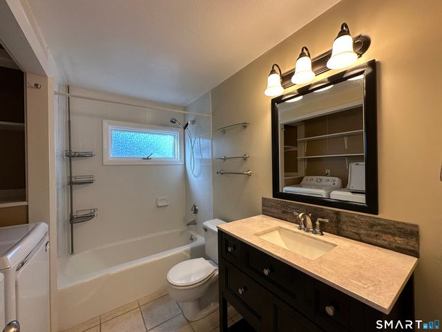 7 Staunton Court F, Farmington, CT 06032