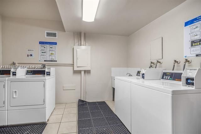 19390 Collins Ave 702, Sunny Isles Beach, FL 33160