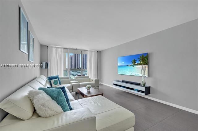 19390 Collins Ave 702, Sunny Isles Beach, FL 33160