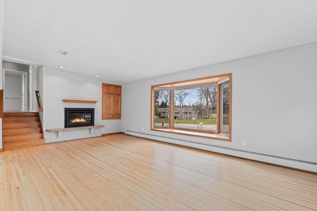 5604 Hawkes Drive, Edina, MN 55436