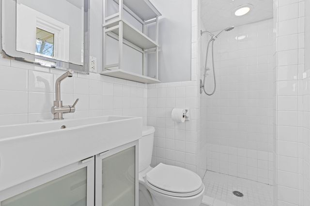 5604 Hawkes Drive, Edina, MN 55436