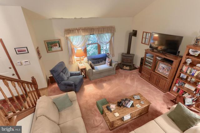 1248 ASH LN, Lebanon, PA 17042