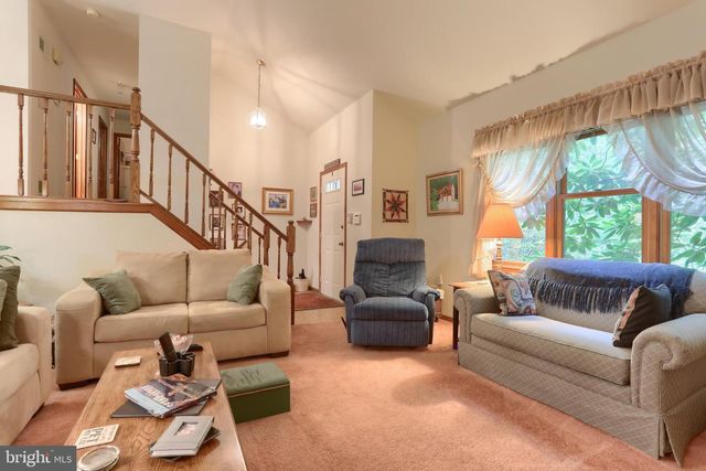 1248 ASH LN, Lebanon, PA 17042