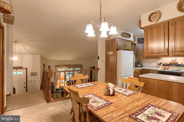 1248 ASH LN, Lebanon, PA 17042