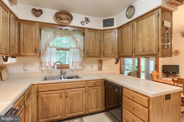 1248 ASH LN, Lebanon, PA 17042