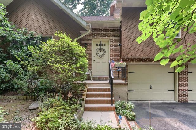1248 ASH LN, Lebanon, PA 17042