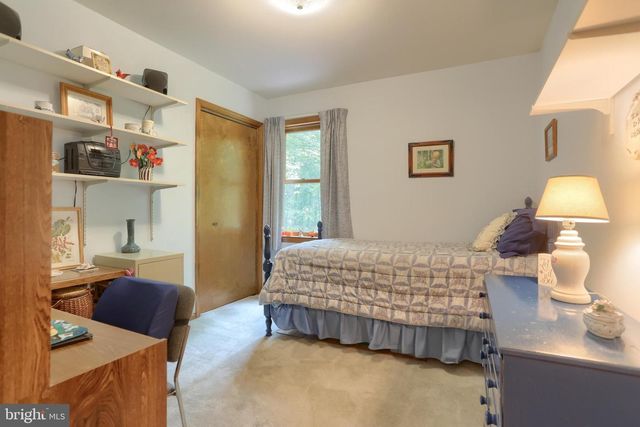 1248 ASH LN, Lebanon, PA 17042