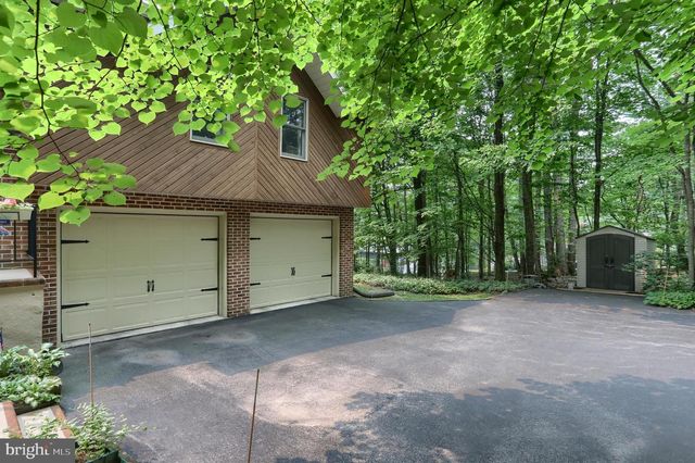 1248 ASH LN, Lebanon, PA 17042