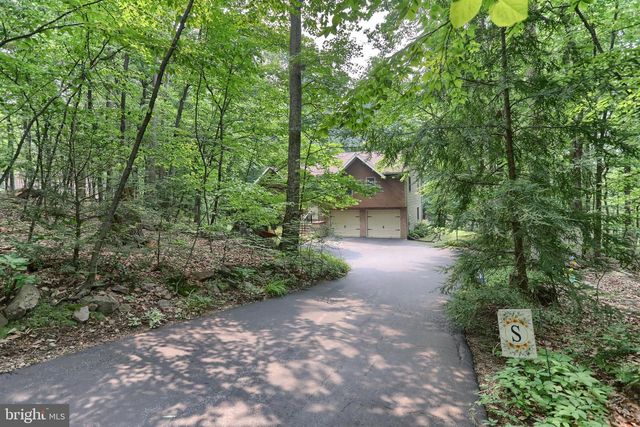 1248 ASH LN, Lebanon, PA 17042