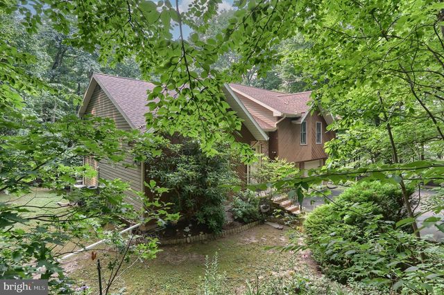 1248 ASH LN, Lebanon, PA 17042