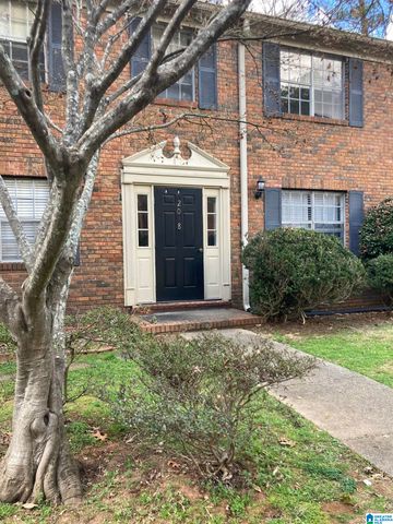 2038 Montreat Cir Apt B, Vestavia Hills, AL 35216