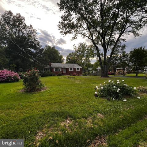 3817 ESTEL RD, Fairfax, VA 22031